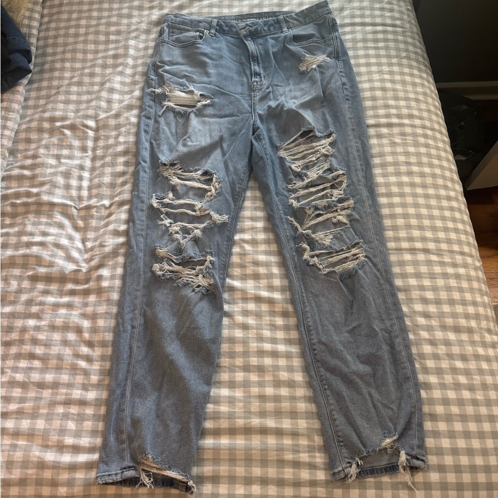 American Eagle Outfitters Curvy Mom Jean